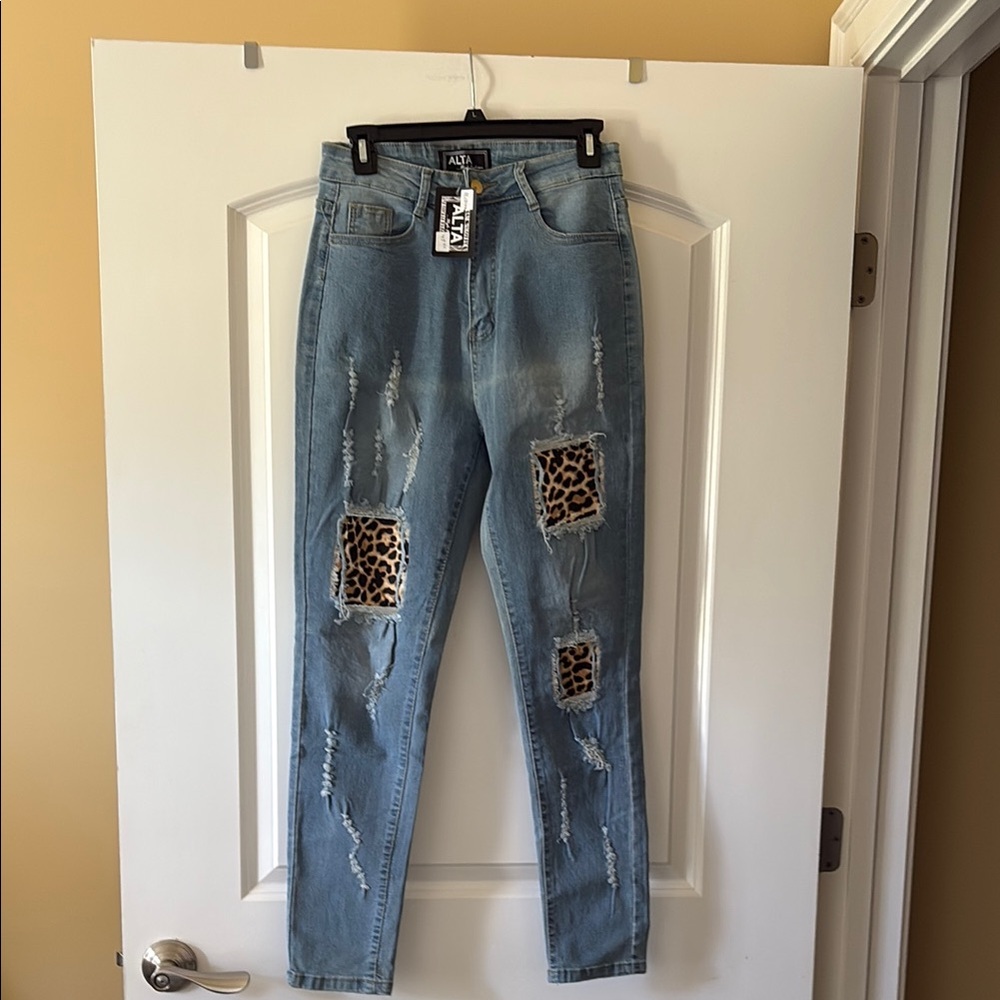 Women's Alta Distressed Jeans with Leopard Print